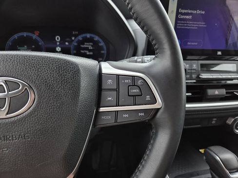 Used 2024 Toyota Grand Highlander FWD image 24