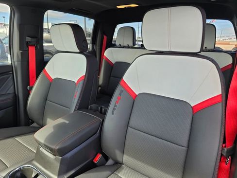 New 2026 GMC Canyon AT4X w/ LPO, Black Badging Package image 24