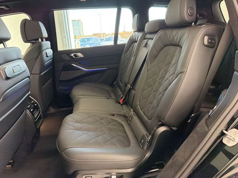 Used 2026 BMW X7 xDrive40i w/ M Sport Package AWD/4WD image 24