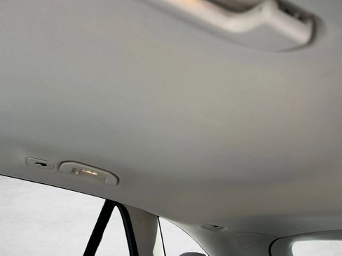 Used 2019 Mercedes-Benz GLC 300 4MATIC image 22