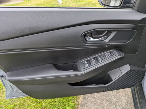 Used 2023 Honda Accord Sport image 6