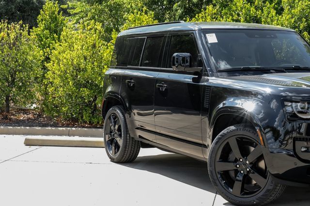 New 2026 Land Rover Defender 110 X-Dynamic SE AWD/4WD image 8