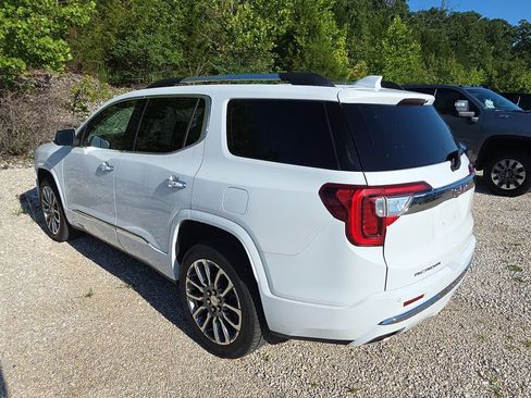 Used 2023 GMC Acadia Denali FWD image 4