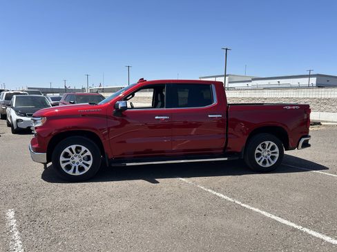 Used 2023 Chevrolet Silverado 1500 LTZ AWD/4WD image 2