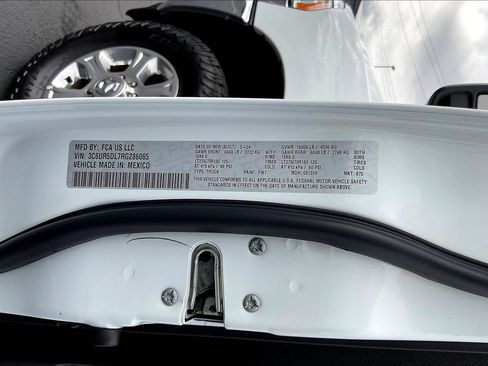 Used 2024 RAM 2500 Big Horn image 31