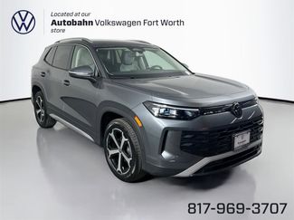 Certified 2025 Volkswagen Tiguan SE video 1