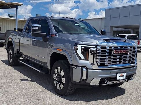 New 2025 GMC Sierra 2500 Denali w/ Denali Reserve Package image 9