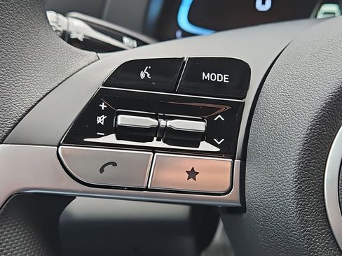 New 2026 Hyundai Elantra SE FWD image 29