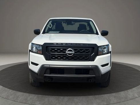 Used 2024 Nissan Frontier S RWD image 9