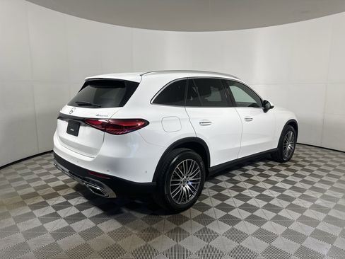 Used 2025 Mercedes-Benz GLC 300 4MATIC image 7