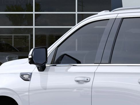 New 2026 GMC Yukon AT4 Ultimate AWD/4WD image 12
