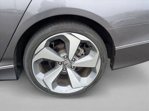 Used 2018 Honda Accord Touring image 20