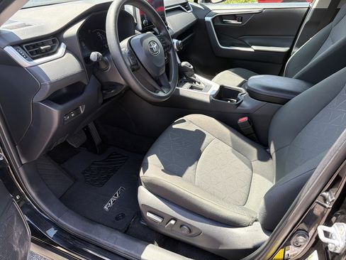 Certified 2024 Toyota RAV4 XLE image 20