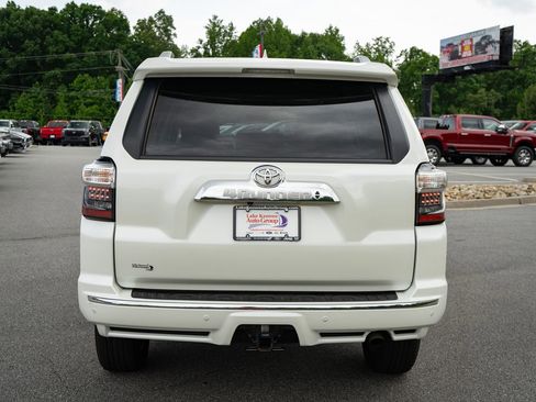 Used 2023 Toyota 4Runner Limited AWD/4WD image 8