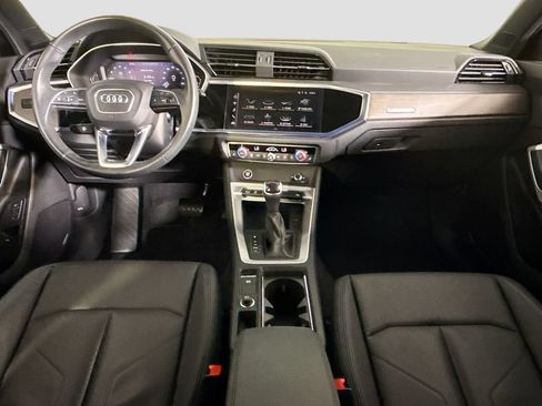 Used 2023 Audi Q3 2.0T Premium w/ Convenience Package AWD/4WD image 9