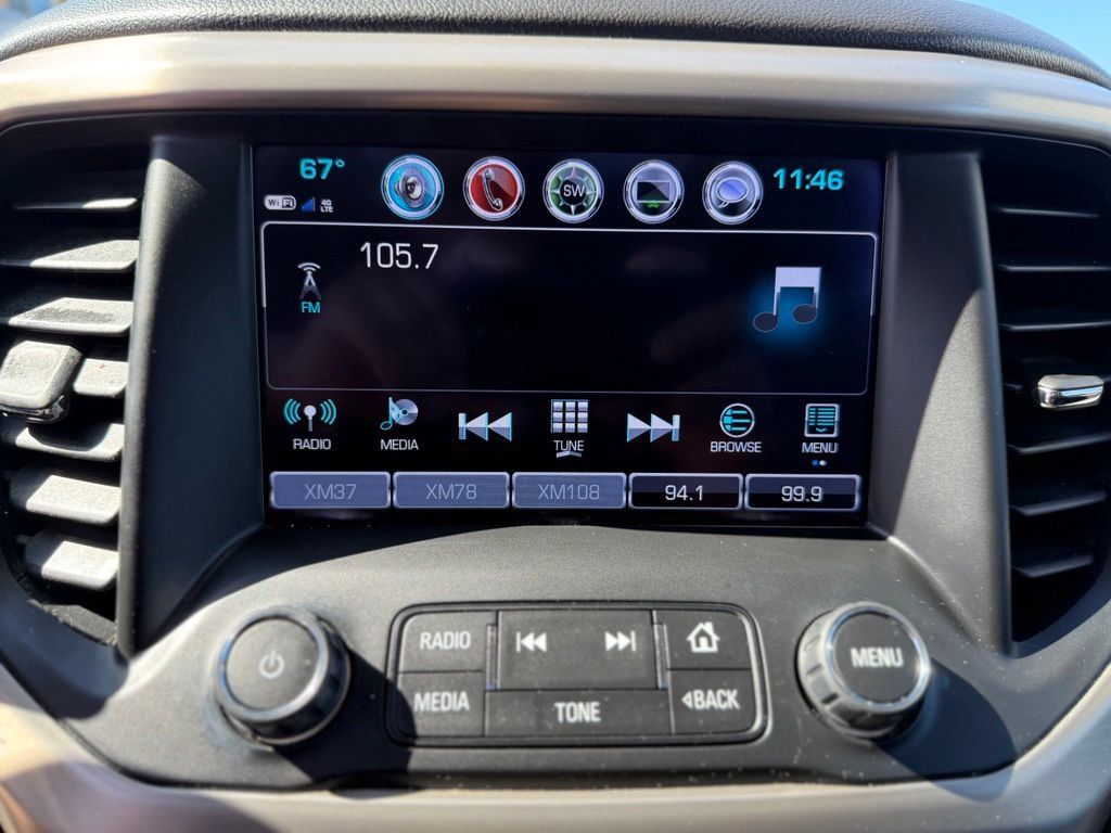 Used 2019 GMC Acadia Denali w/ Technology Package AWD/4WD image 39