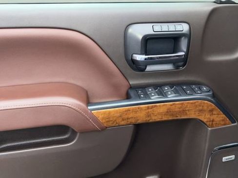 Used 2018 Chevrolet Silverado 3500 High Country w/ Duramax Plus Package image 43