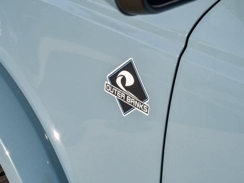 Used 2022 Ford Bronco Outer Banks image 12