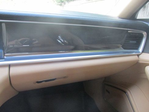 Used 2018 Porsche Panamera 4 image 76