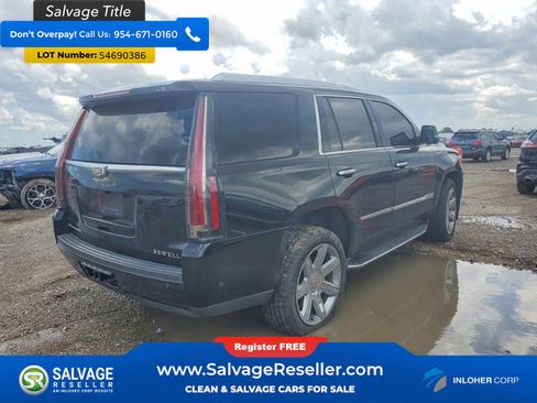 Used 2018 Cadillac Escalade Luxury AWD/4WD image 4