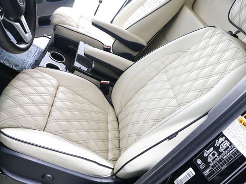 Used 2024 Mercedes-Benz Sprinter 3500 image 24