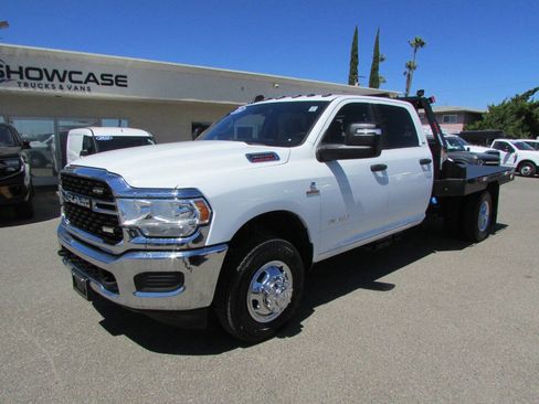 Used 2024 RAM 3500 SLT w/ Quick Order Package 2YG SLT AWD/4WD image 4