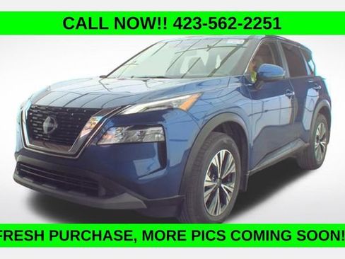 Used 2023 Nissan Rogue SV image 1