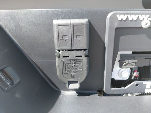 New 2026 GMC Sierra 1500 AT4 w/ AT4 Premium Package image 5