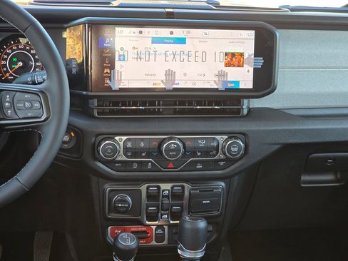 New 2026 Jeep Gladiator Mojave AWD/4WD image 31