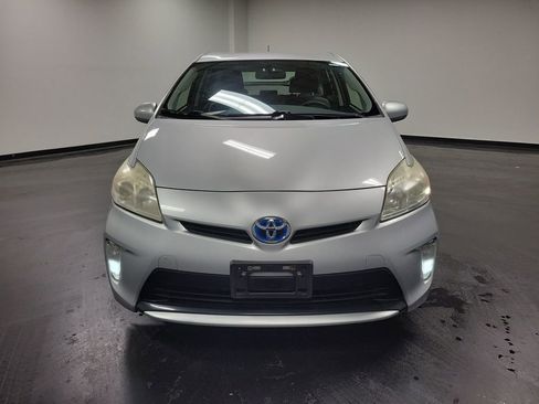 Used 2014 Toyota Prius Two image 2
