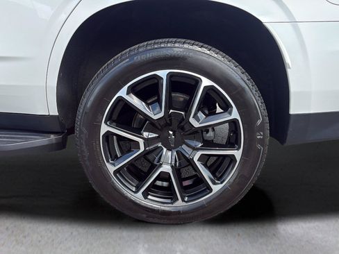 Used 2021 Chevrolet Tahoe RST w/ Luxury Package AWD/4WD image 52