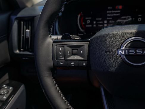 New 2026 Nissan Pathfinder SL FWD image 26