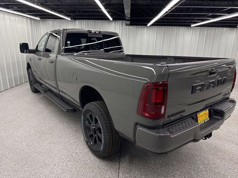 New 2026 RAM 2500 Laramie AWD/4WD image 4