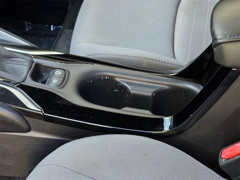 Used 2020 Toyota Corolla SE image 21