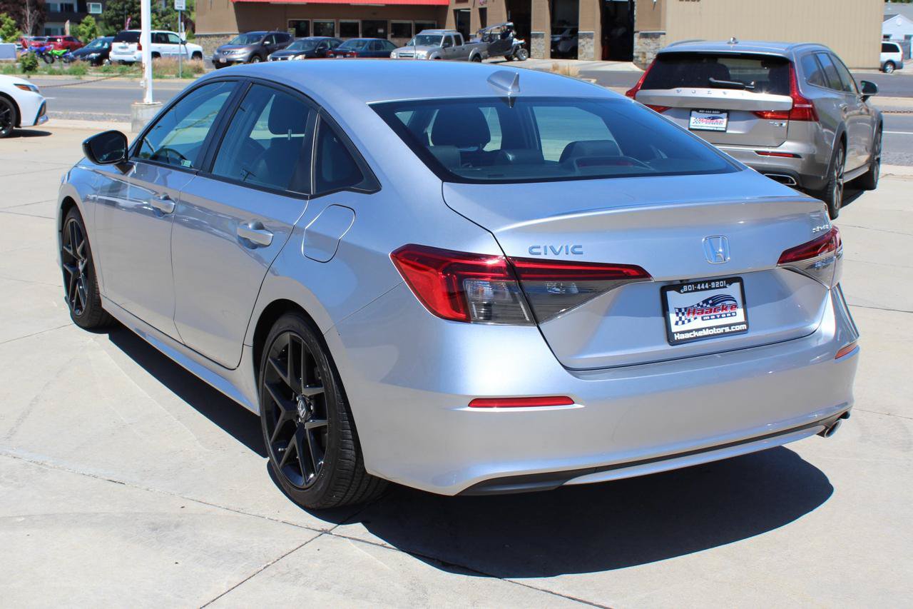 Used 2024 Honda Civic Sport image 10
