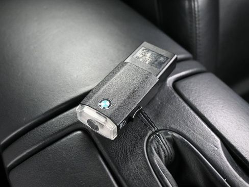 Used 2001 BMW Z8 image 30