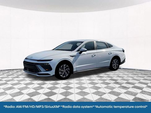New 2026 Hyundai Sonata Blue FWD image 2