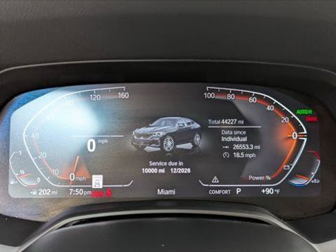 Used 2022 BMW X6 xDrive40i w/ M Sport Package AWD/4WD image 24