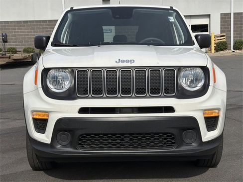 Used 2023 Jeep Renegade Latitude image 8
