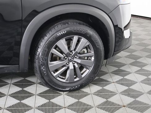 Used 2025 Nissan Pathfinder SV image 55