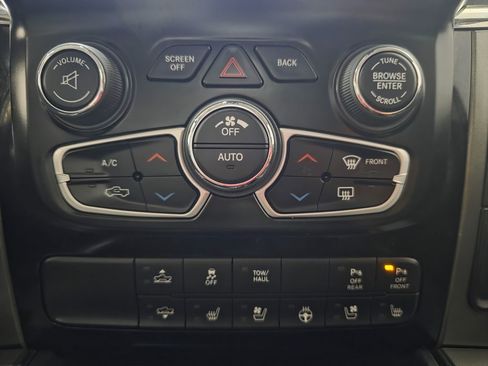 Used 2017 RAM 1500 Sport image 39