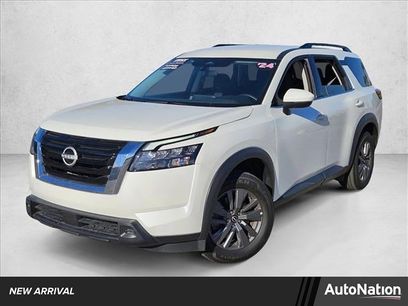 Used 2024 Nissan Pathfinder SV