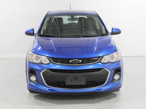 Used 2018 Chevrolet Sonic LT w/ Convenience Package image 2