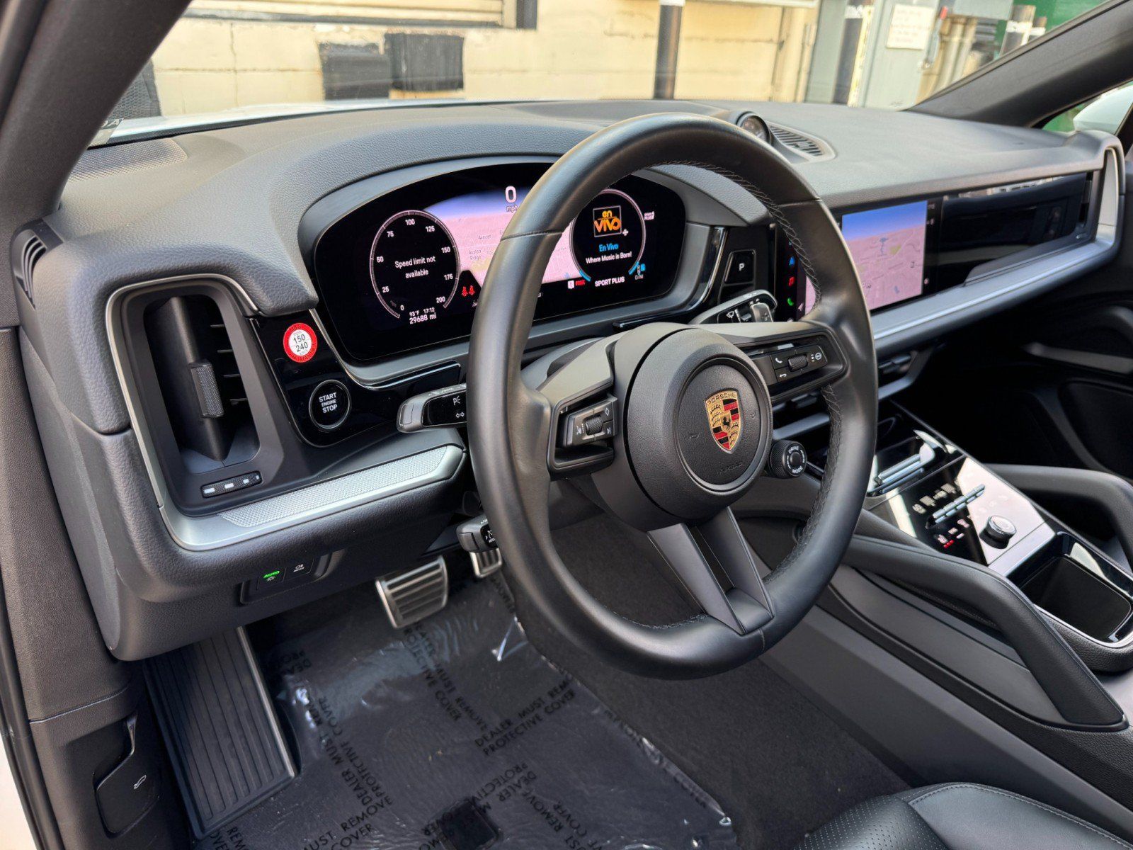 Used 2024 Porsche Cayenne S AWD/4WD image 14