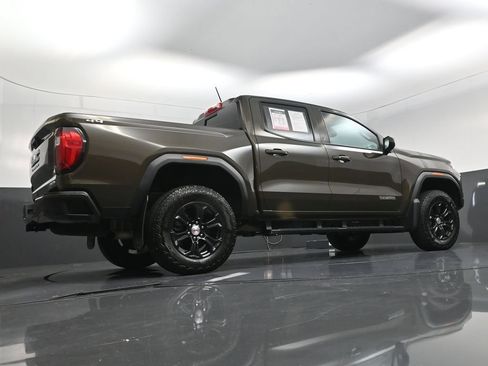 Used 2023 GMC Canyon Elevation w/ Elevation Premium Package AWD/4WD image 19