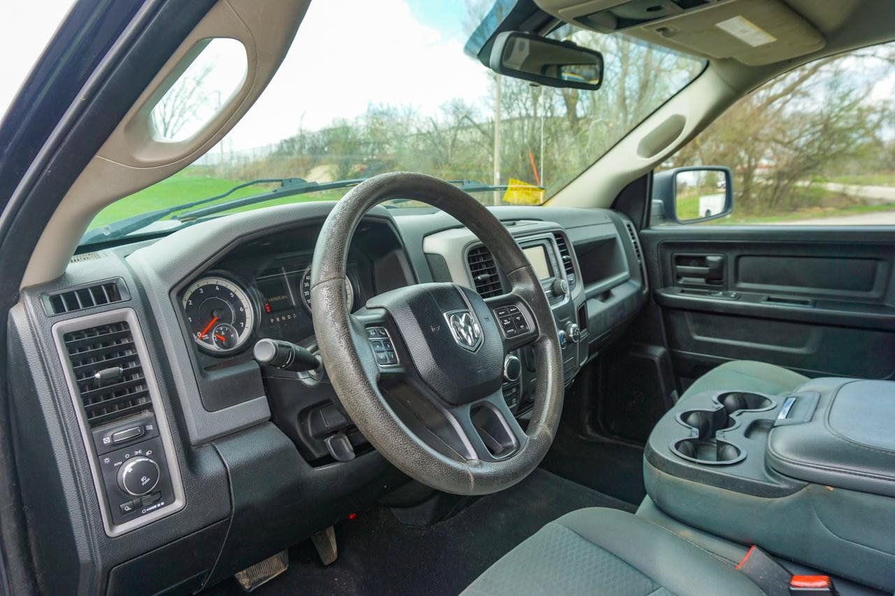 Used 2016 RAM 1500 Express w/ Black Ram 1500 Express Group AWD/4WD image 13