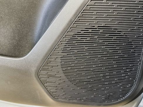Used 2025 Chevrolet Equinox RS AWD/4WD image 29