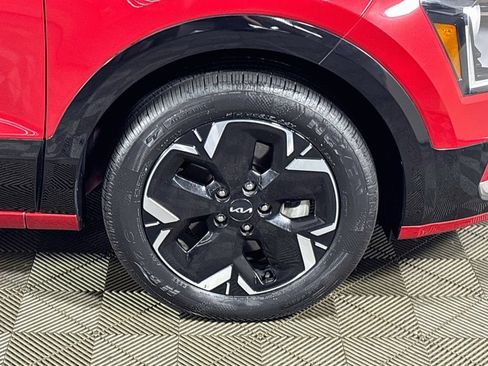 Certified 2023 Kia Niro Wind FWD image 24