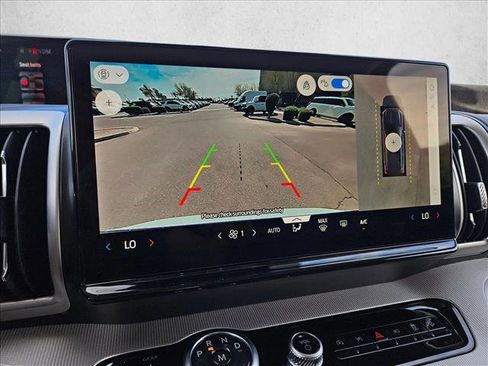 New 2026 Ford Expedition Active image 13