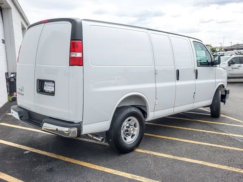 New 2026 Chevrolet Express 2500 w/ Communications Package RWD image 6